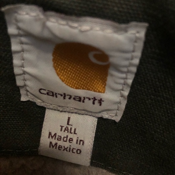 Carhartt olive green sherpa lined jacket size L - Picture 3 of 3